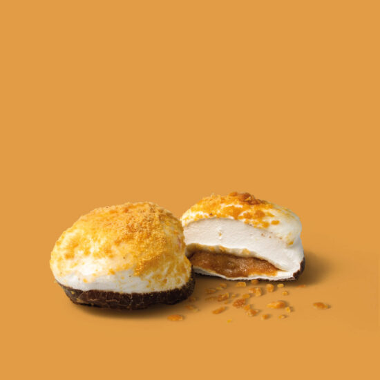 Caramel-Filled-Mallows Marshmallows-Crunchy-Toffee-The-Mallows-chokolade-karamel-skumfiduser Skumfiduser med karamel fyld