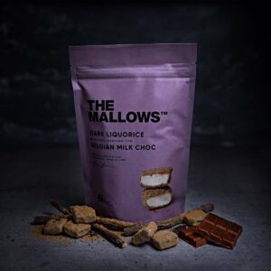 The Mallows Økologiske skumfiduser-Dark Liqourice small mælkechokolade og Lakrids, lakridsgranulat fra Emma Bülow