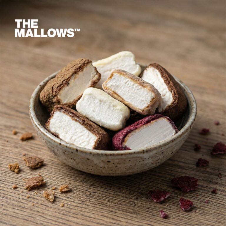 Private label Flowpack custom logo and design salted caramel chokolade chocolate marshmallows gourmet skumfiduser eget logo premium emma bülow lakrids